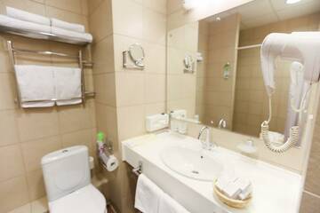 Фото номера 3-местный номер стандарт Гостиница Best Western Русский Манчестер г. Иваново 14
