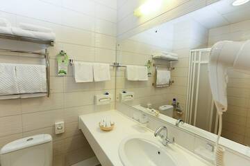 Фото номера Стандарт с двумя кроватями Гостиница Best Western Русский Манчестер г. Иваново 10