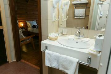 Фото номера  Люкс с сауной Гостиница Best Western Русский Манчестер г. Иваново 9