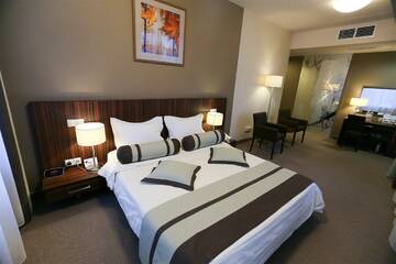 Фото номера Полулюкс с сауной Гостиница Best Western Русский Манчестер г. Иваново 2